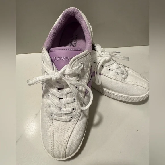 Tretorn Nylite Canvas White and Purple Lace up Sneakers - Picture 5 of 11
